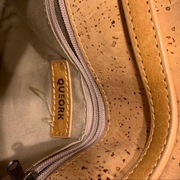 Queork Women’s Water Resistant Crossbody and Belt Bag *Exclusive Item - Picture 4 of 5